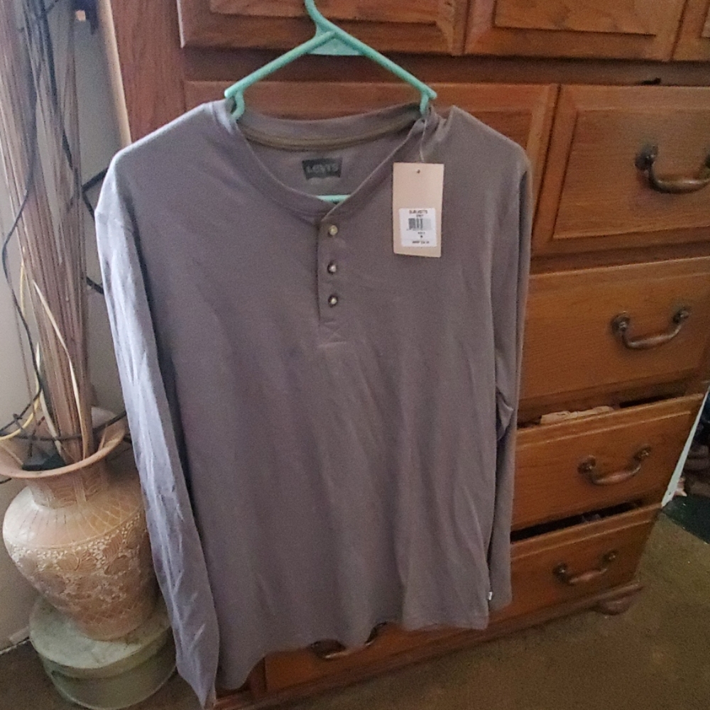 Levi's gray Henley